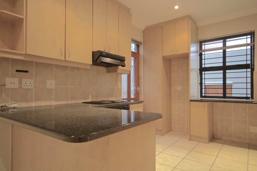 To Let 3 Bedroom Property for Rent in Royal Ascot Western Cape